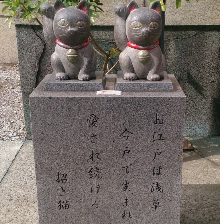 今戸神社の白猫ナミちゃんは待ち受けに人気 御朱印にも猫が登場 幸せになる