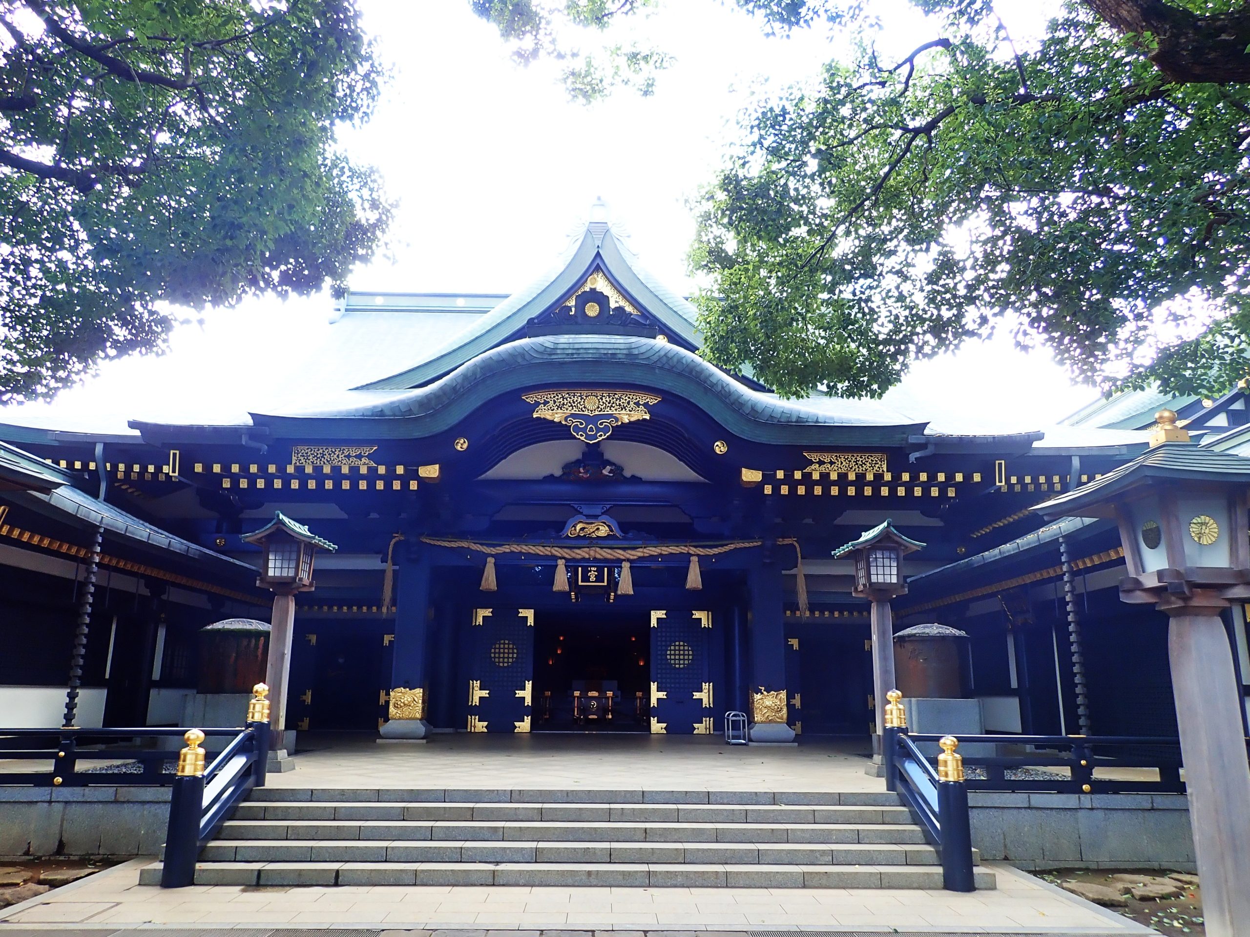 穴八幡宮のご本殿