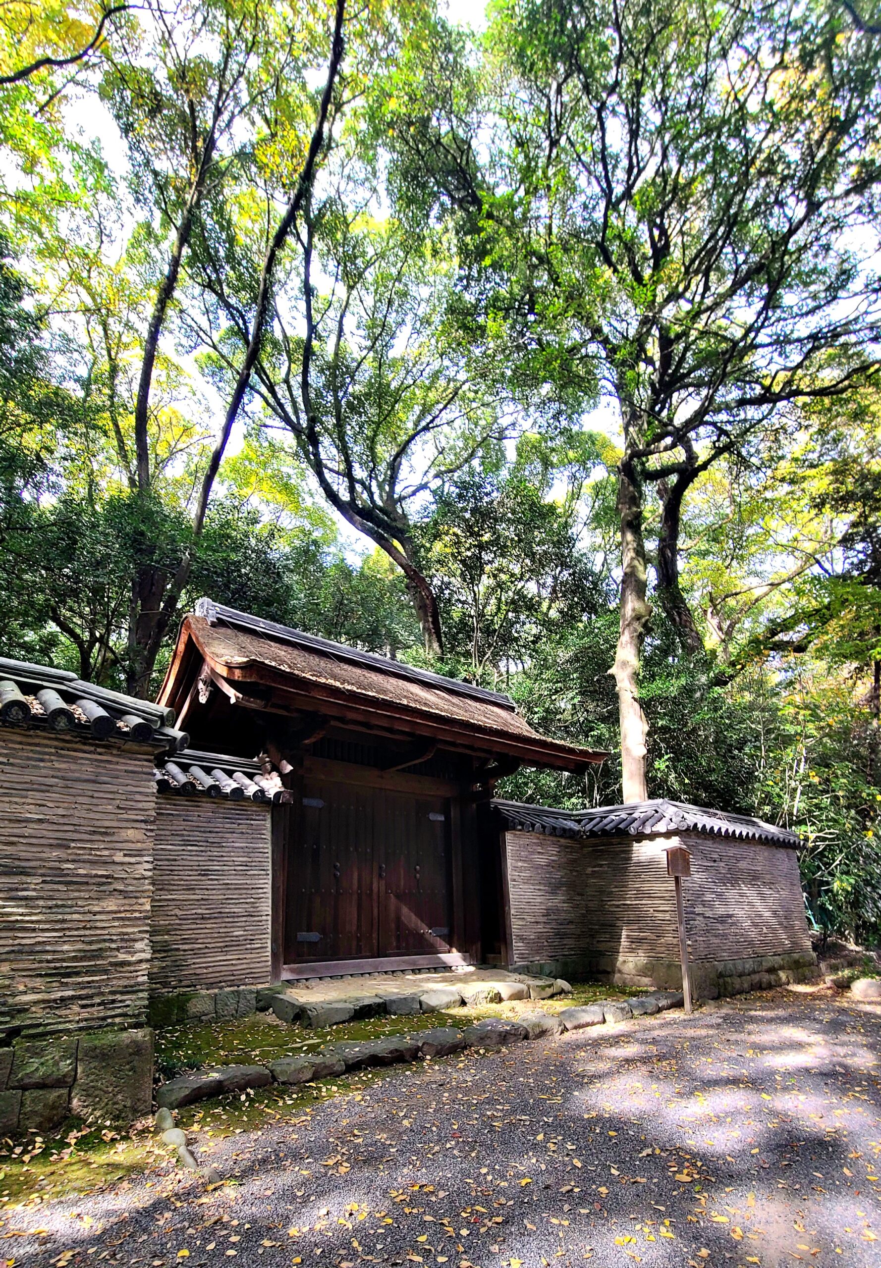 熱田神宮の清雪門