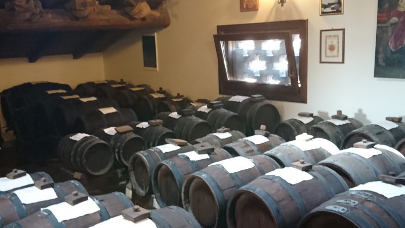 バルサミコ酢で有名なイタリアモデナの街でバルサミコ酢の醸造所を見学
