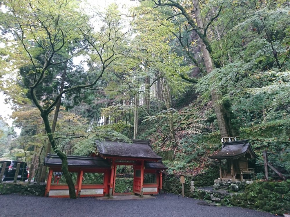 貴船神社奥宮の境内