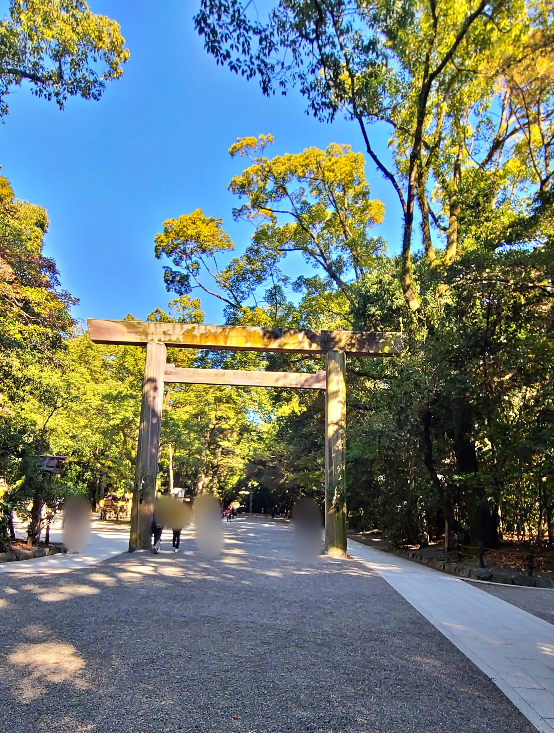 熱田神宮の境内